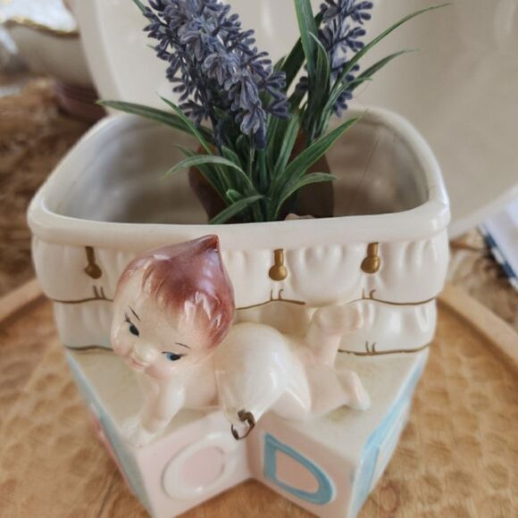 Vintage Baby Planter - Picture 2 of 13